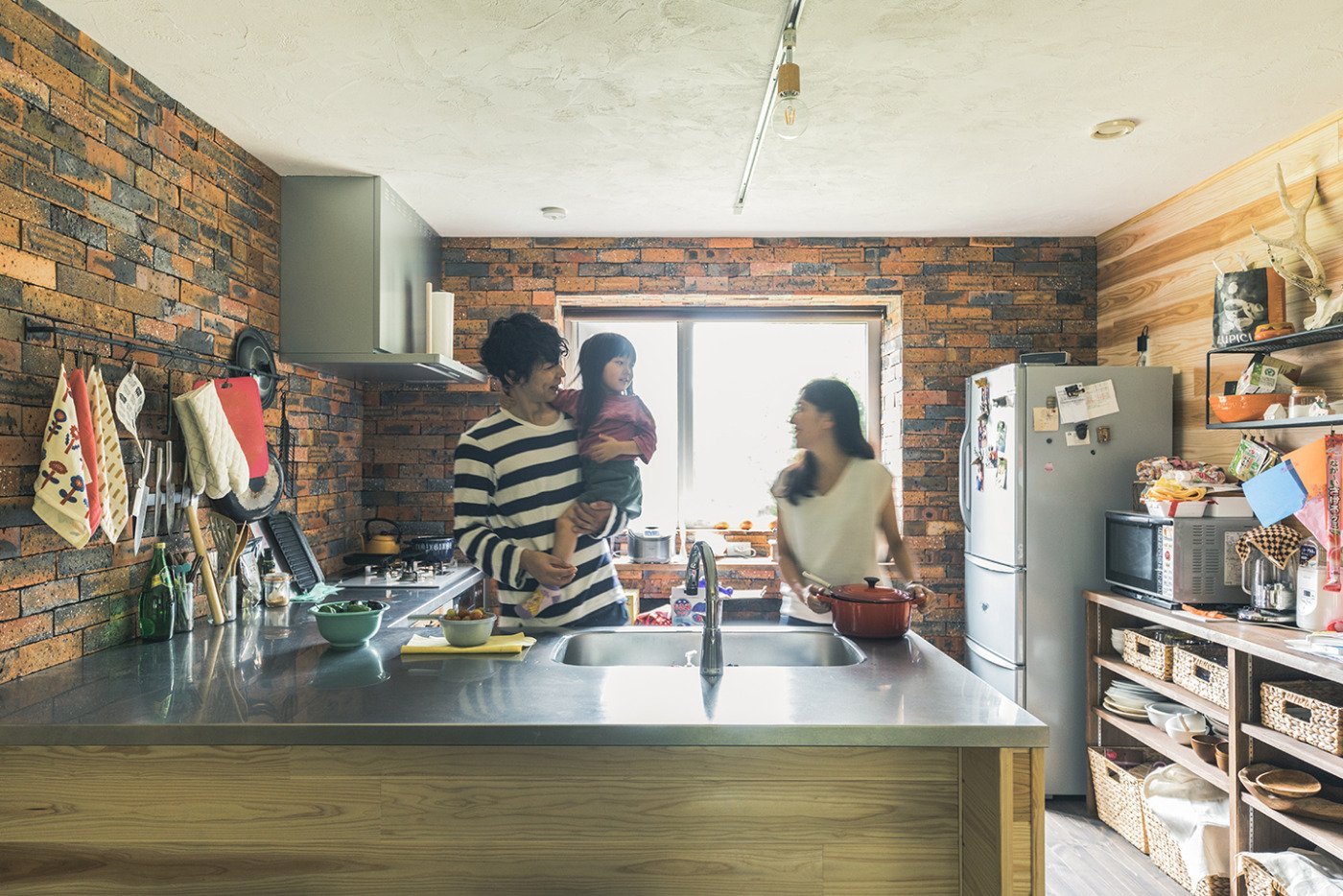 写真:J-リノベの施工事例(子どもを育てるなら自然の中で 木のぬくもりを大切にした住まい)