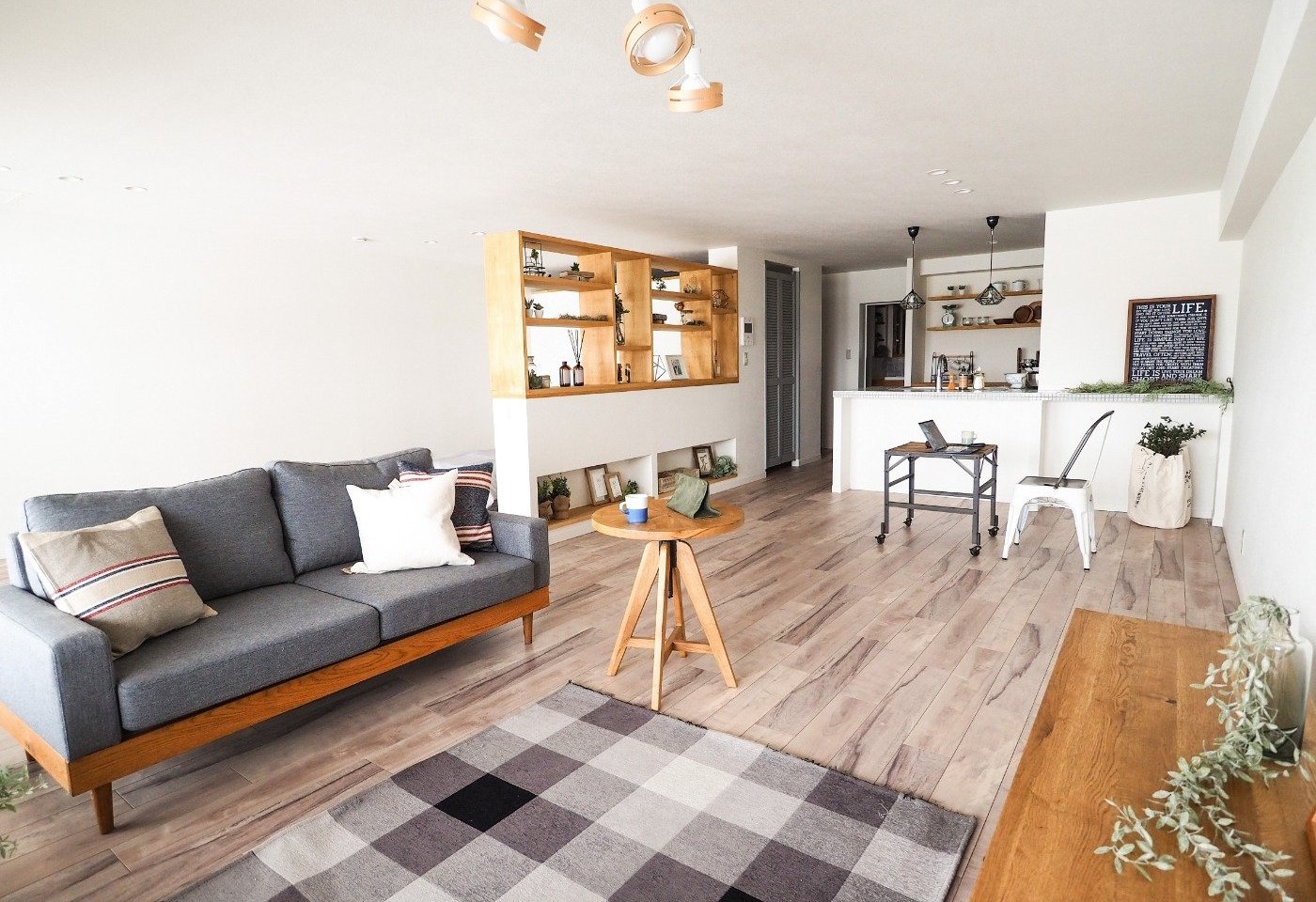 写真:J-リノベの施工事例(大人かわいいマンションリノベ)