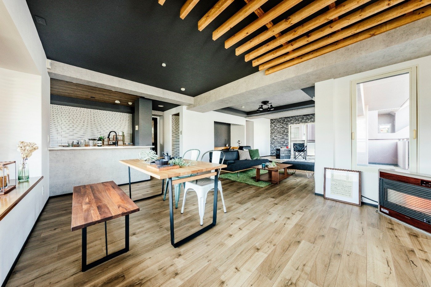 写真:J-リノベの施工事例(男らしいインダストリアルなマンションリノベ)